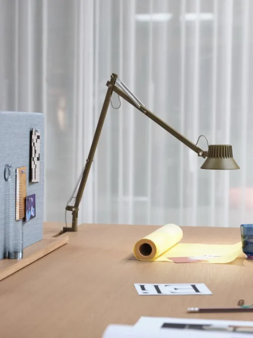 Dedicate L2 Tischlampe mit Klemme