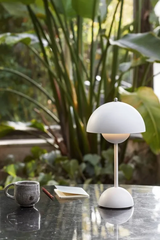 Flowerpot portable Tischleuchte VP9