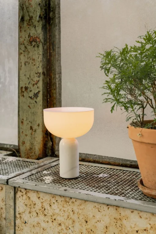 Kizu portable Tischleuchte