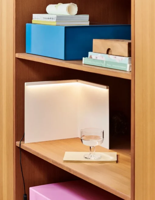 LBM Corner Tischleuchte