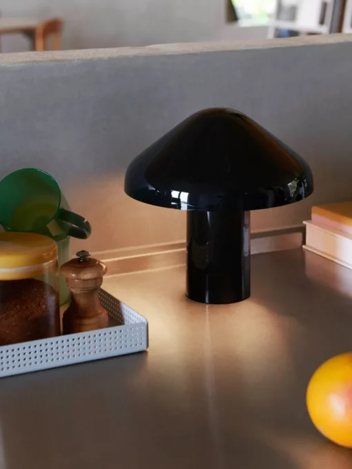 Pao Portable Tischleuchte